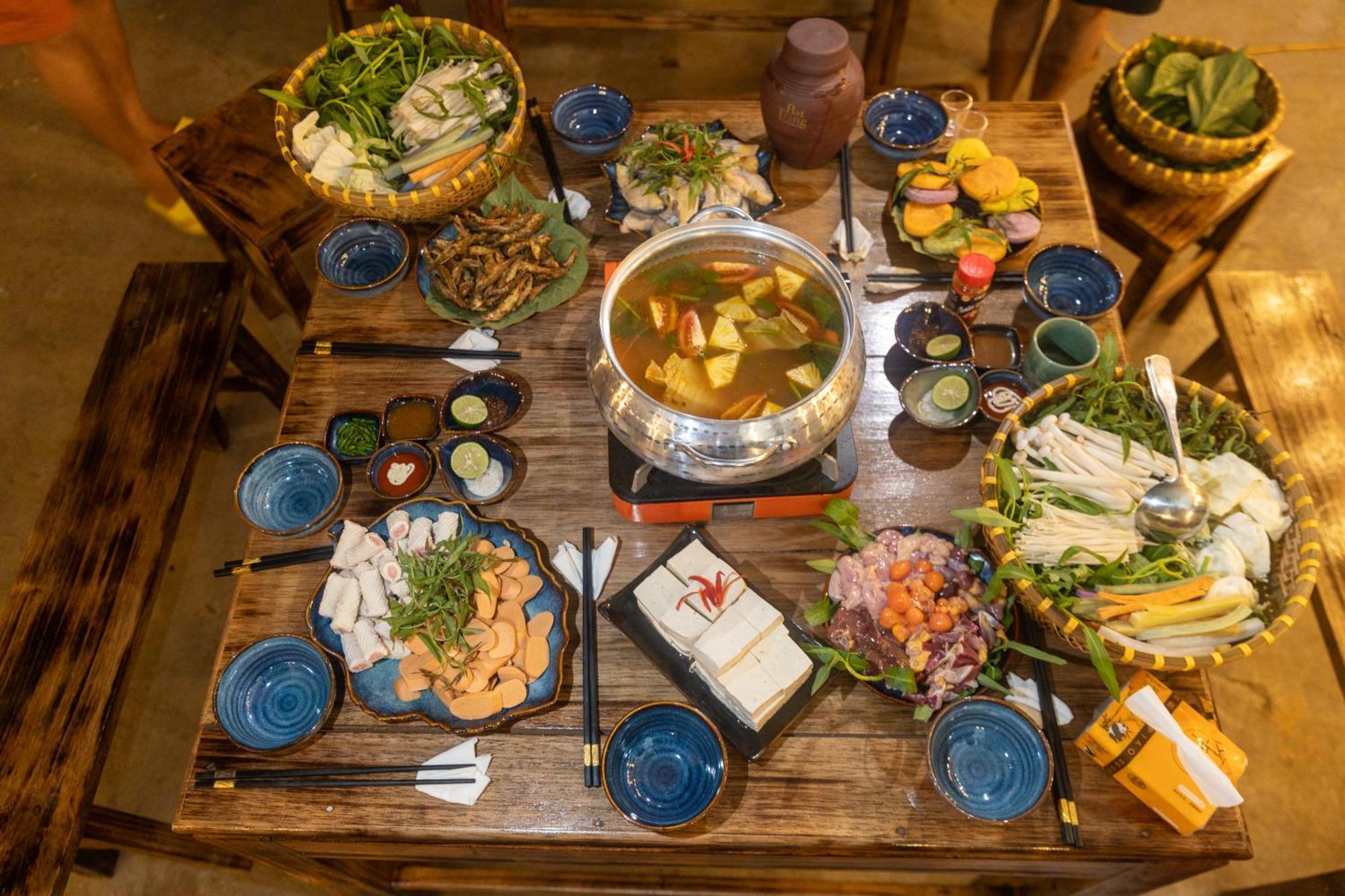 Khoi Homestay And Restaurant Loung Co 외부 사진